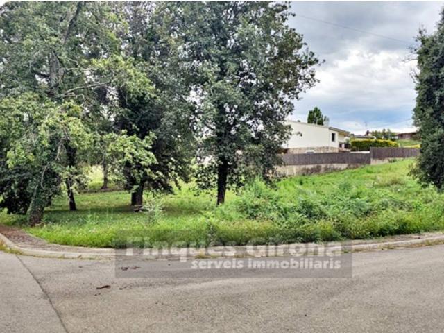 Parcela de 910 m2 en MAS LLUNÈS