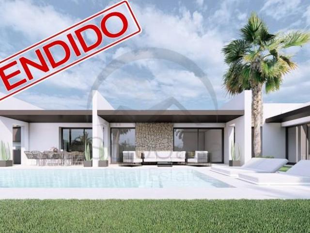 Parcela en venta en Casares, Costa