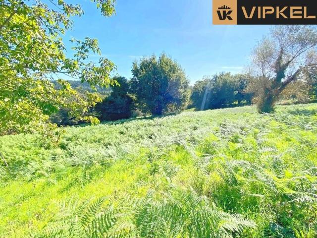 Parcela en venta en Coirós La Coruña