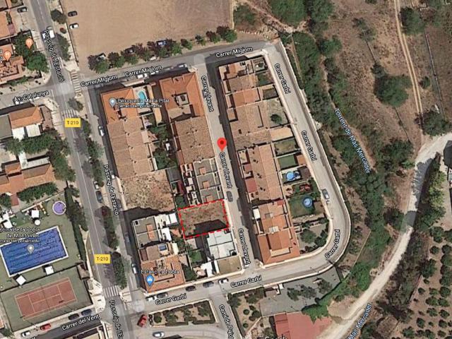 Parcela en venta en el centro de La Pobla de Montornès – Oportunidad única