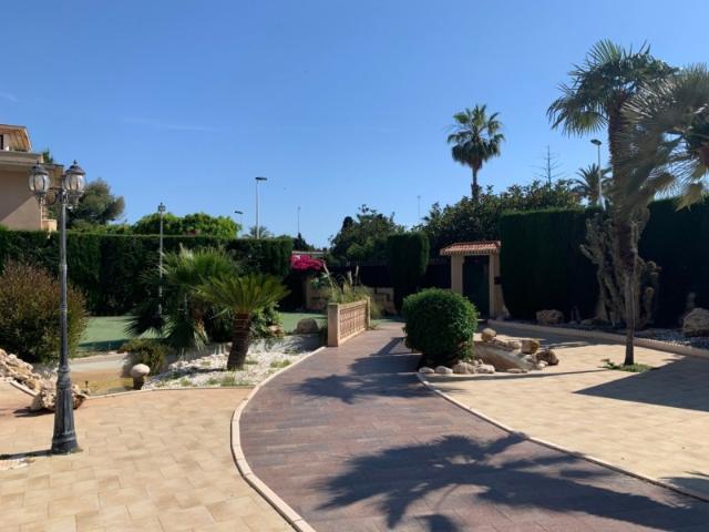 Parcela en venta en Elche, Ciudad Jardin