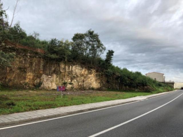 Parcela en venta en Pontevedra, Pontevedra