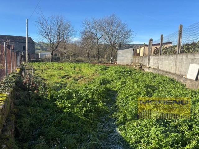 Parcela en venta en Sarria