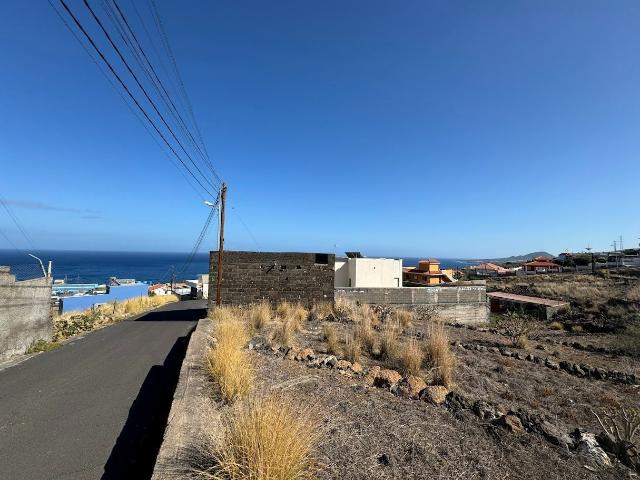 Parcela en venta. IGUESTE