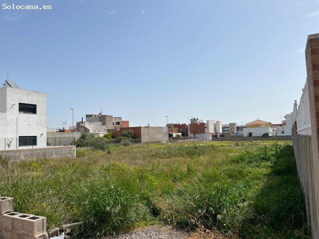 Parcela para 5 adosados en la mejor zona de Les Alqueries