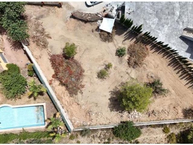 PARCELA TOTALMENTE URBANA EN LLIRIA DE 805 M2