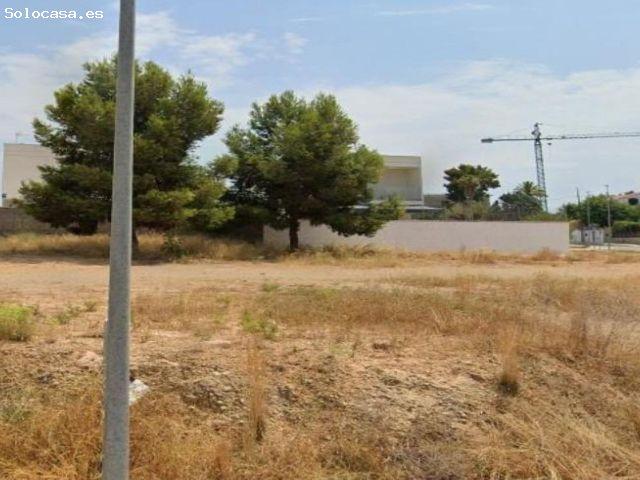 PARCELA TOTALMENTE URBANIZADA