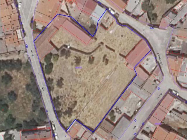 PARCELA URBANA CON VARIAS EDIFICACIONES EN BROZAS CÁCERES