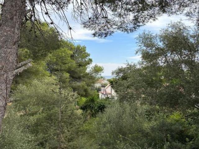Parcela urbana con vistas al mar Cunit