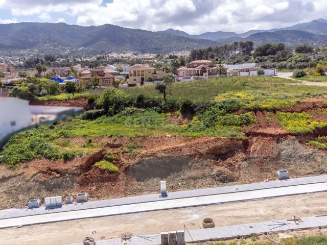 Parcela urbana con vistas panorámicas en Alhaurín de la Torre