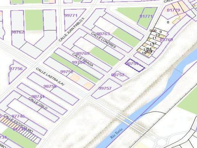 Parcela urbana de 786 m2 en La Lastra ideal para 7 adosados