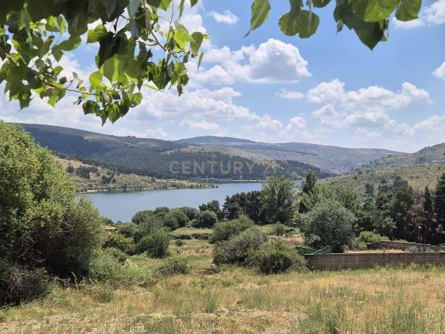 Parcela urbana en venta en Peguerinos