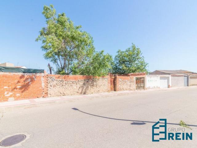 PARCELA URBANA EN ZONA CENTRICA DE VILLALUENGA DE LA SAGRA TOLEDO