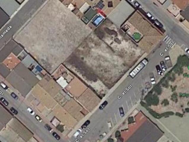 PARCELA URBANA EN ESTACIÓN DE BLANCA