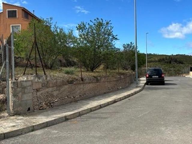 Parcela urbana en Soneja
