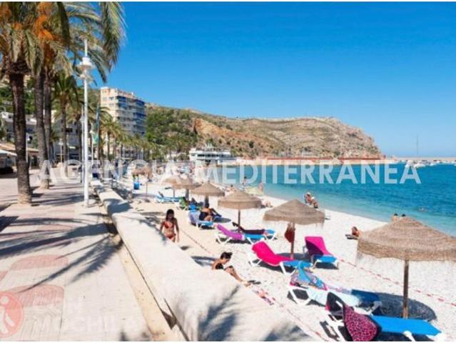 Parcela Urbanizable en Venta en Pinosol, Jávea – 1.300 m2