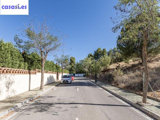 PARCELA 610 M2 EN CORTIJO DE LA LUZ, OTURA