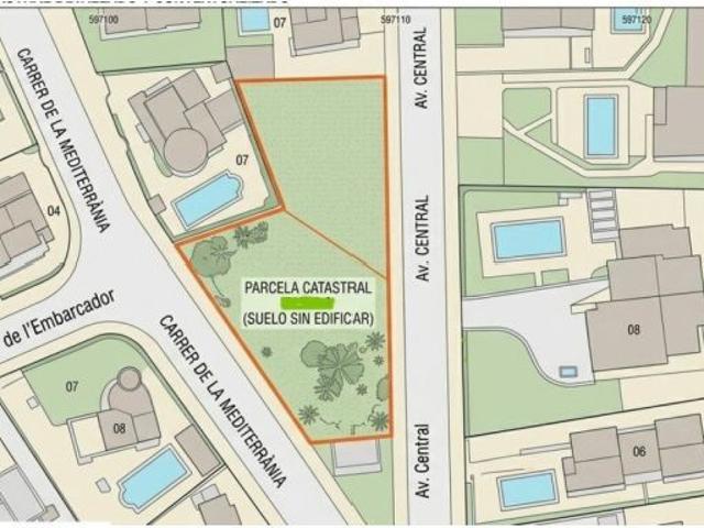 Parcelas urbanas edificables 974 m² totales