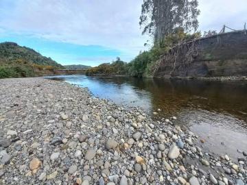 Parcelas Puerto Montt | venta | Se vende parcela en Chamiza sector Río Chico con cabañas y acceso a rio: CLP 164000. 00