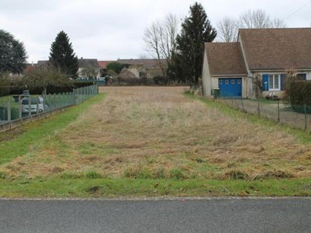 Parcelle de 820 m² NOINTEL