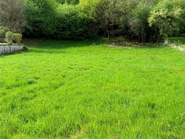 Parcelle de terrain de 1500 m2 au calme