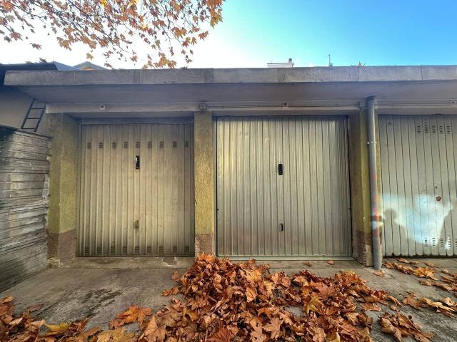 Parcheggio chiuso in vendita a Cinisello Balsamo