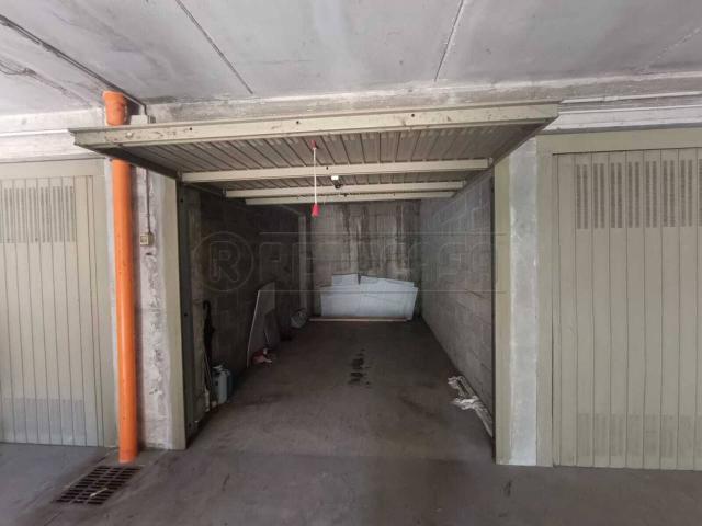 Parcheggio chiuso in vendita a Cremona