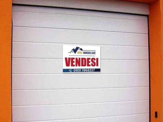 Parcheggio chiuso in vendita a Floridia