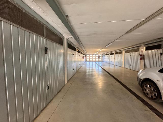 Parcheggio chiuso in vendita a Santo Stefano Di Magra