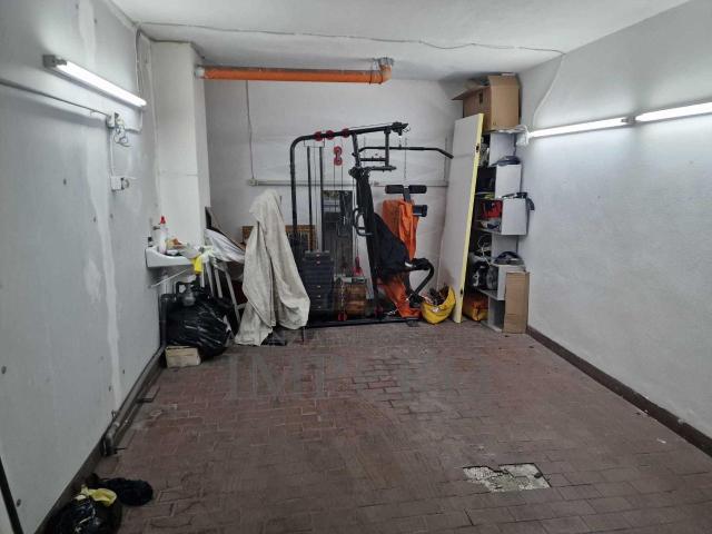 Parcheggio chiuso in vendita a Ventimiglia