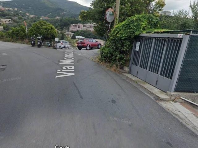 Parcheggio chiuso in affitto a Genova