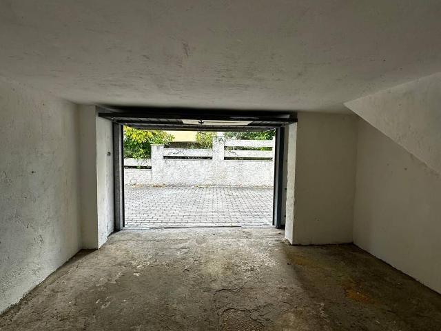 Parcheggio chiuso in affitto a Francavilla Al Mare