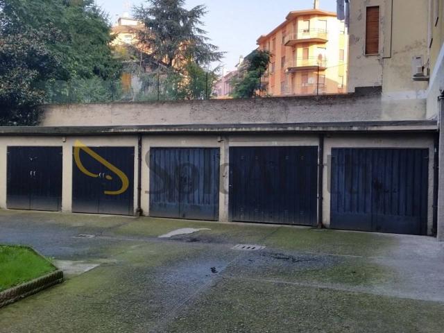 Parcheggio chiuso in affitto a Melzo