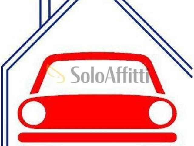 Parcheggio chiuso in affitto a Settimo Torinese