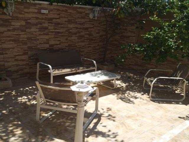 Pareado con piscina independiente