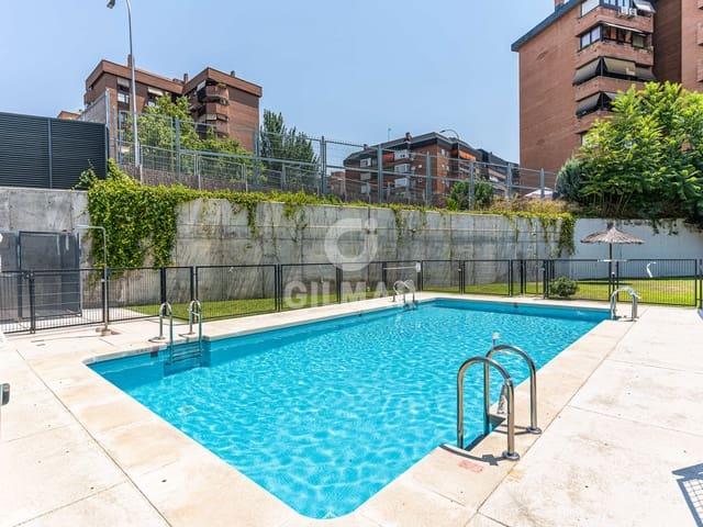 Pareado en venta en Madrid, Madrid