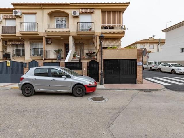 Pareado en venta en Atarfe, Granada