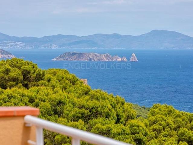 Pareado en venta en Begur, Girona Costa Brava