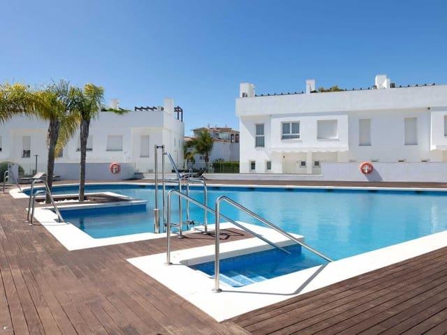 Pareado en venta en Calahonda, Málaga Costa del Sol