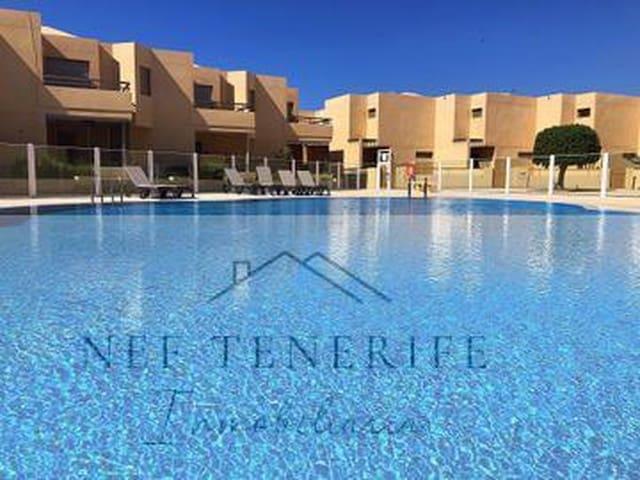 Pareado en venta en El Medano, Tenerife