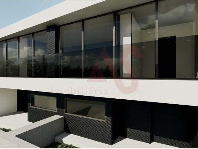 Paredes Paredes 91365312