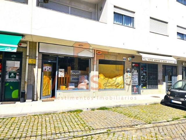 Paredes Paredes LS97876640