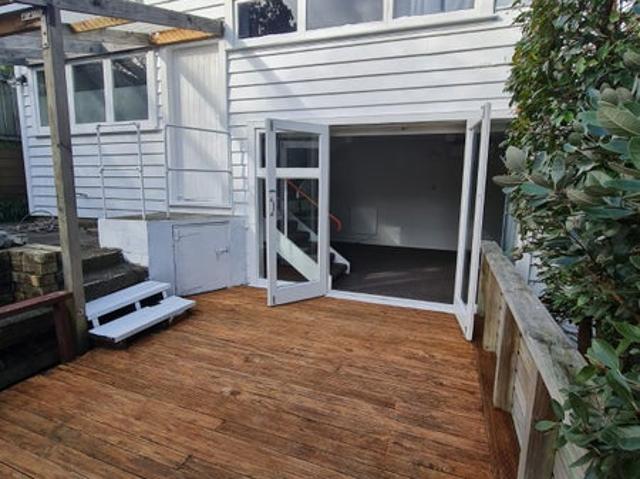paremata, 1 bedroom
