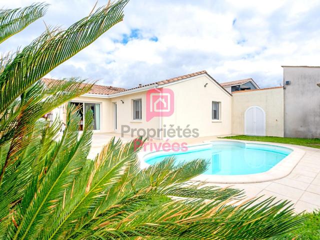 PAREMPUYRE Maison familiale avec piscine, pool house et cuisine d'été