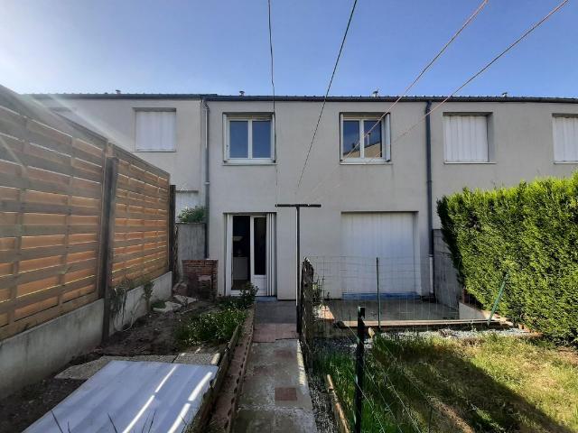 PARIGNÉ L'ÉVÊQUE: MAISON T5 DE 94 M²