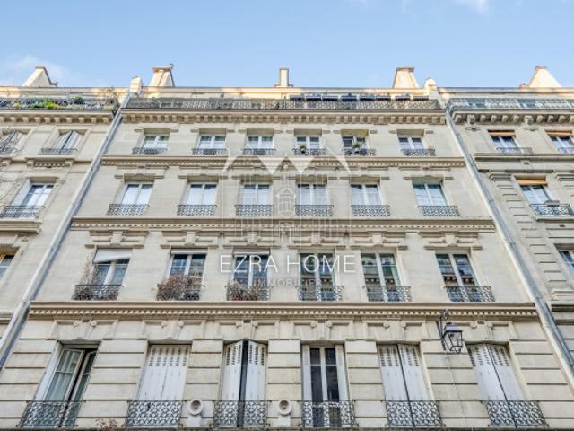 PARIS 4 APPARTEMENT 3 PIECES 2 CHAMBRES