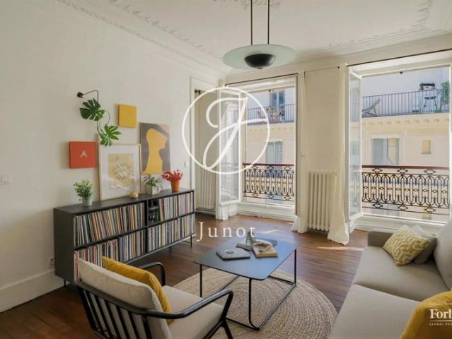 Paris 4e SAINT PAUL / PLACE DES VOSGES Appartement à vendre 2 pièces 41,47m² Carrez 1 chambre