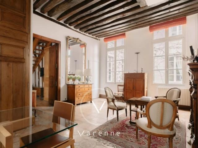 Paris 5 HENRI IV Quai de la Tournelle Sectorisation Henri IV Appartement de charme du 18e siècle