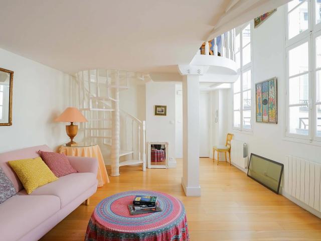 Paris 5e MAÎTRE ALBERT Triplex 4 pièces 96,95m² Carrez 106,62m² au sol 3 chambres Esprit maison