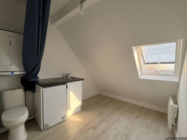 Paris 5eme: studio rénové 2025 avec ascenseur